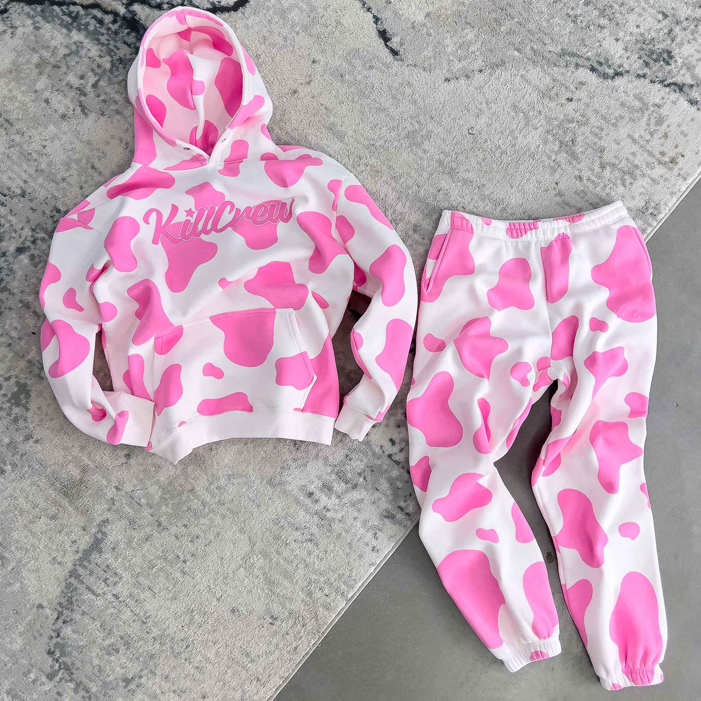 OVERSIZED LUX "MOO MOO" SWEATPANTS - PINK
